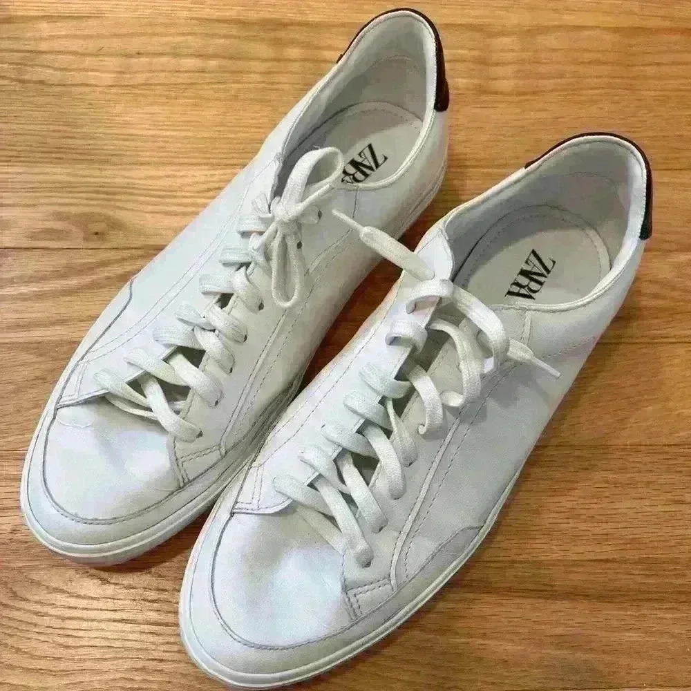 Zara Men’s size 11 White Leather Sneakers with black details